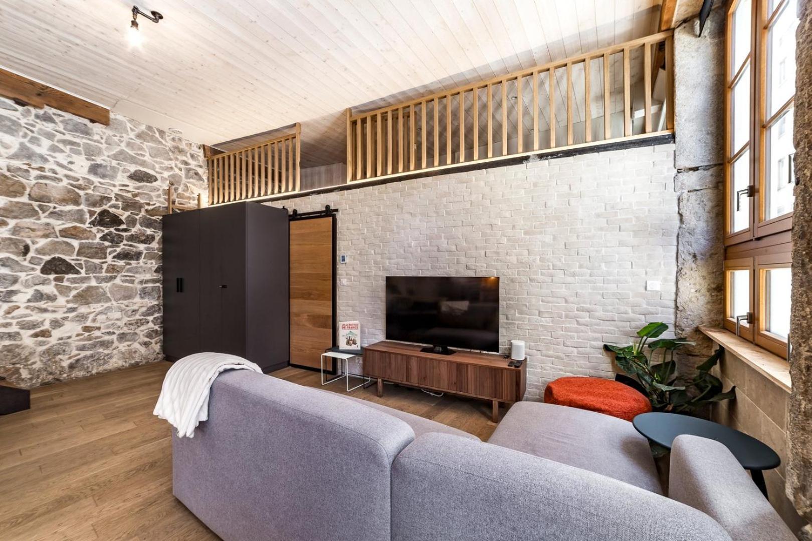 Le Duplex Des Pentes Ail Apartment Лион Екстериор снимка